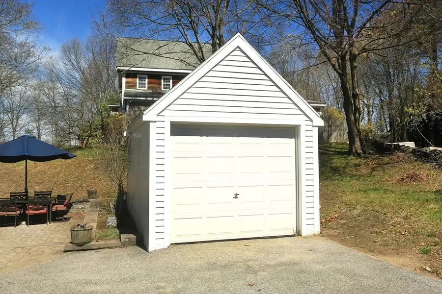 48 School St, Groveland, MA 01834 - #3