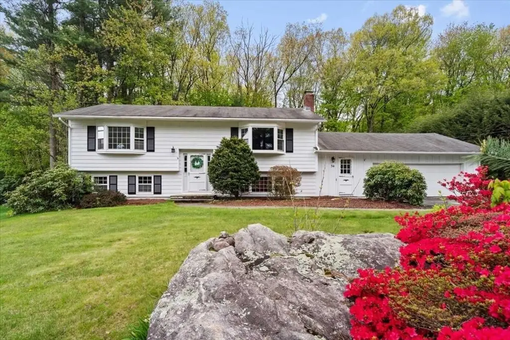 34 Fort Sumter Dr, Holden, MA 01520 - #1