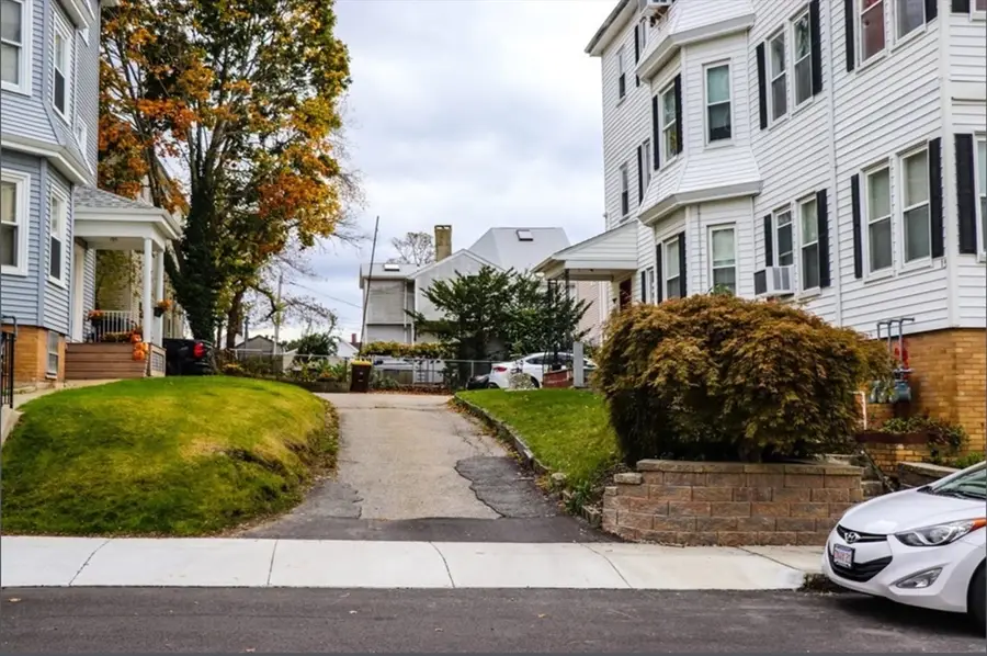 15 Oliver St, Fall River, MA 02724 - #2