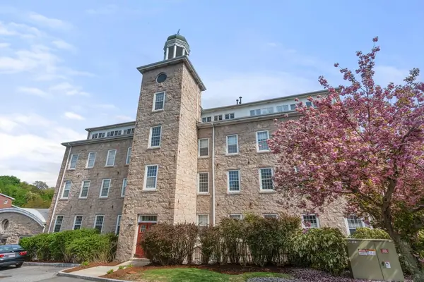 7 S Stone Mill Drive #403, Dedham, MA 02026
