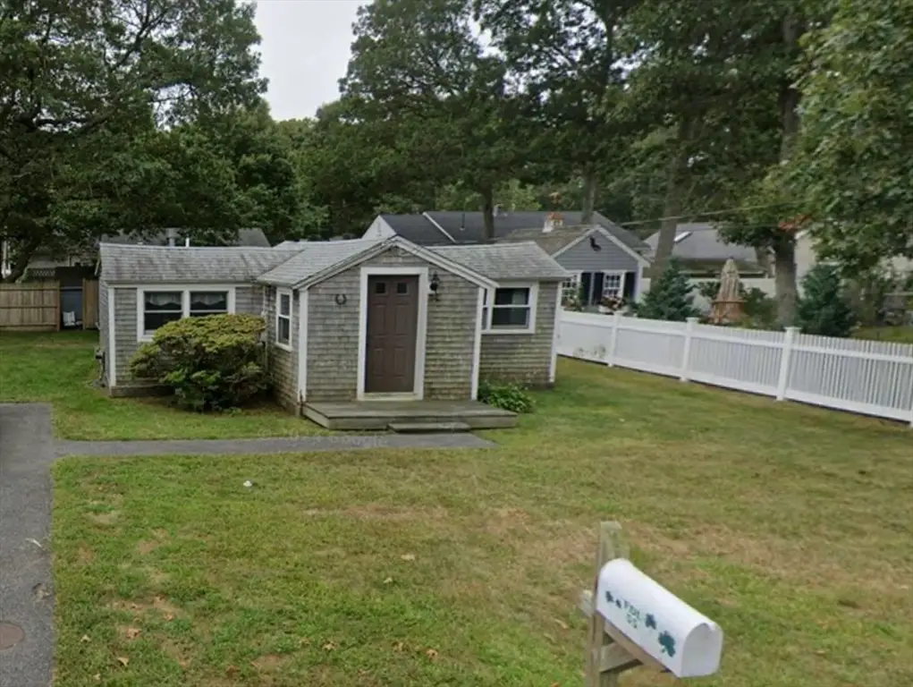 55 Cedar St, Teaticket, MA 02536 - #1