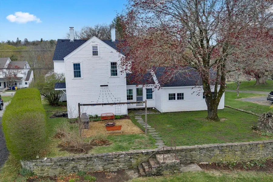 82 Petersham Rd, Hardwick, MA 01037 - #3