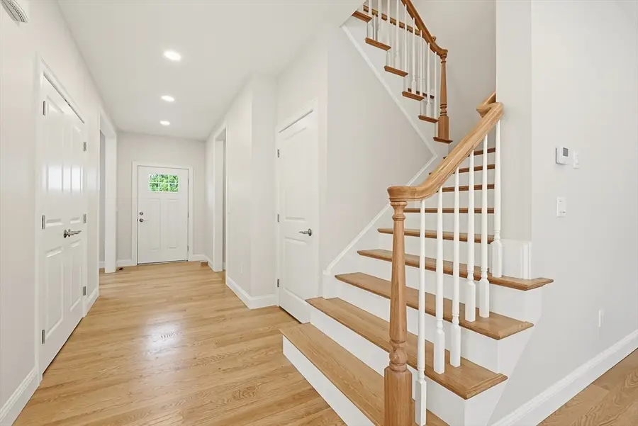 889 Maple Street, Mansfield, MA 02048 - #3