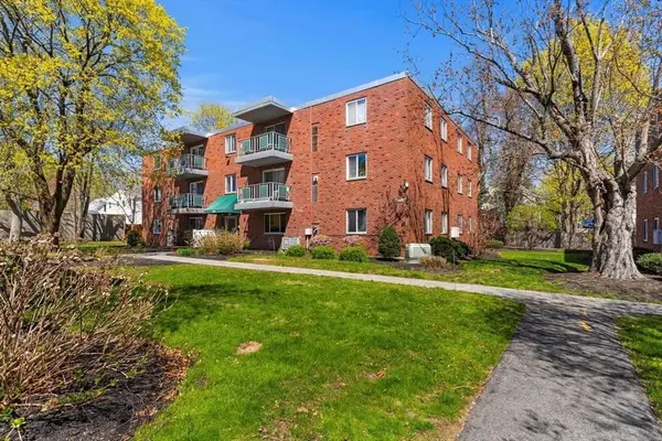 302 Commercial St #21, Braintree, MA 02184
