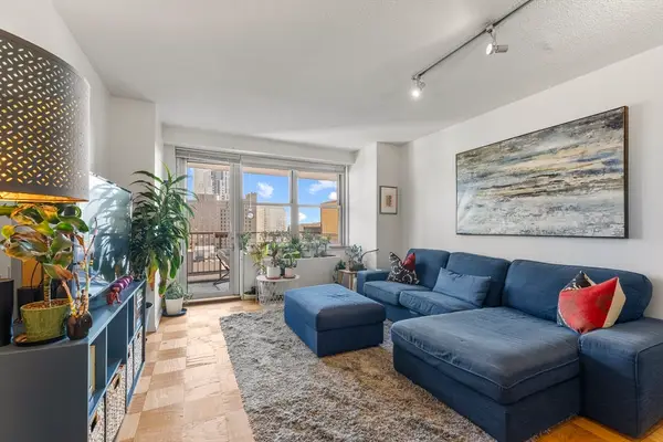 151 Tremont St #19T, Boston, MA 02111