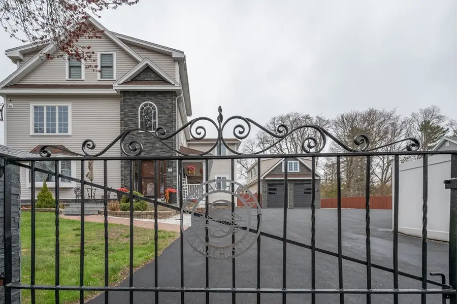49 Beach Rd, Salisbury, MA 01952 - #3