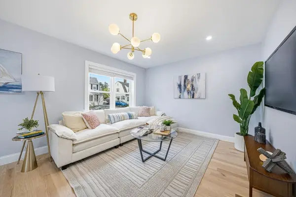 30 Arnold St #30, Quincy, MA 02169