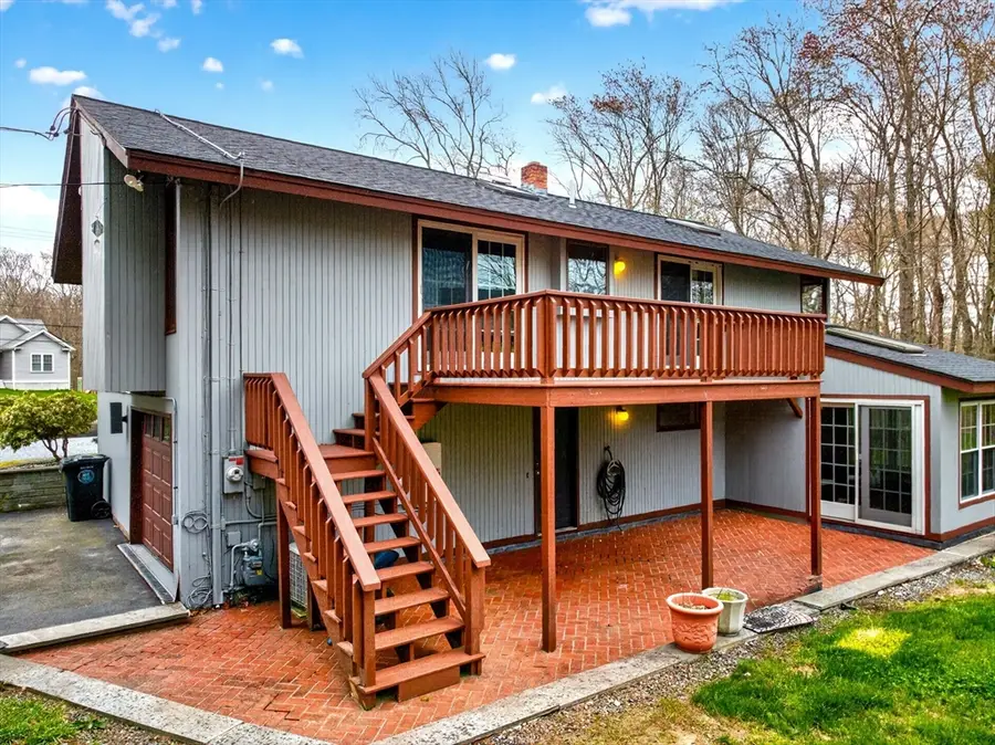 814 Sharps Lot Rd, Swansea, MA 02777 - #2