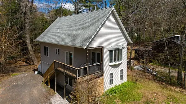 14 Laurel Drive, Ashburnham, MA 01430