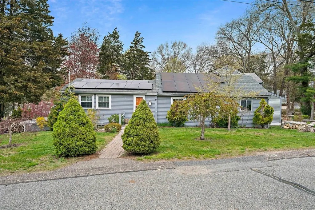 13 Atwood St, Kingston, MA 02364 - #1