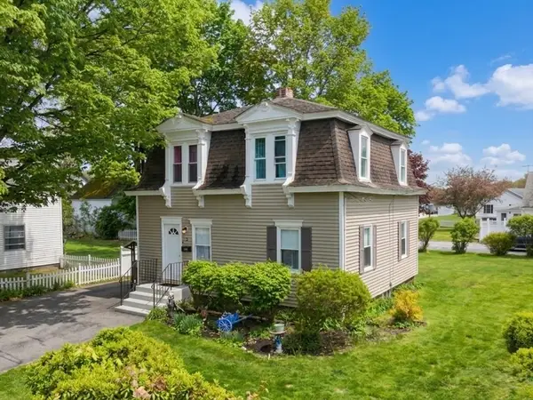 3 Fremont St, Oxford, MA 01540