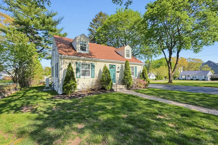 35 Intervale Ave, Attleboro, MA 02703 - #2