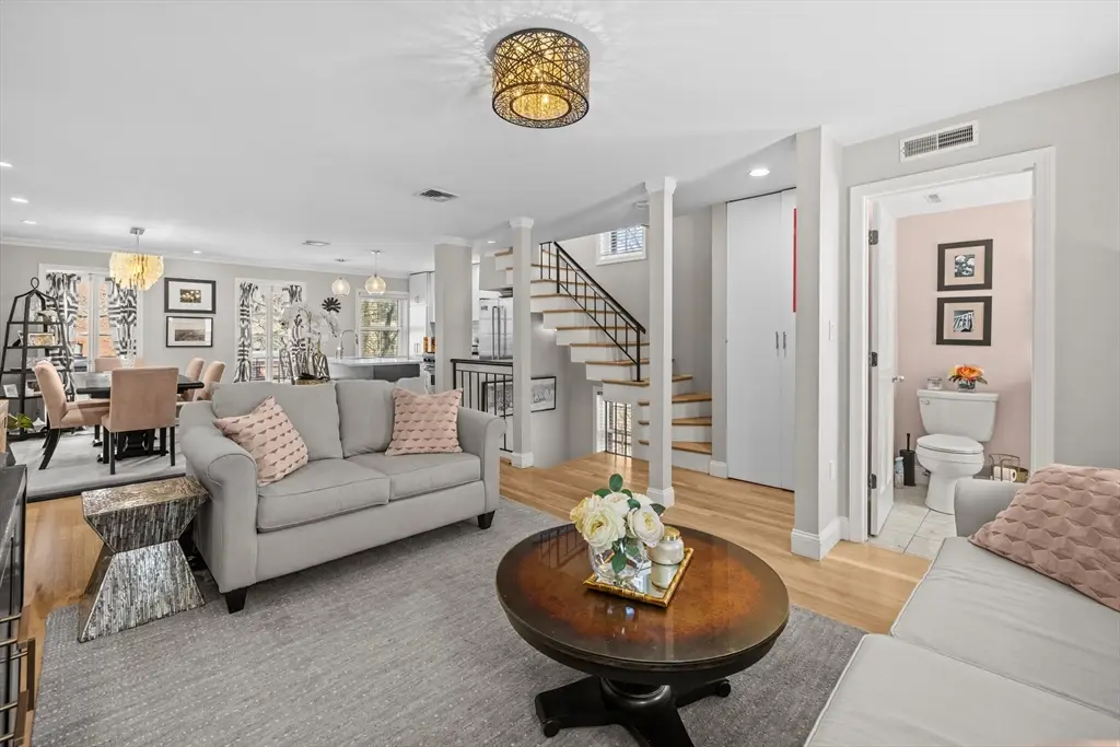 25 Phillips St #PH, Boston, MA 02114 - #1