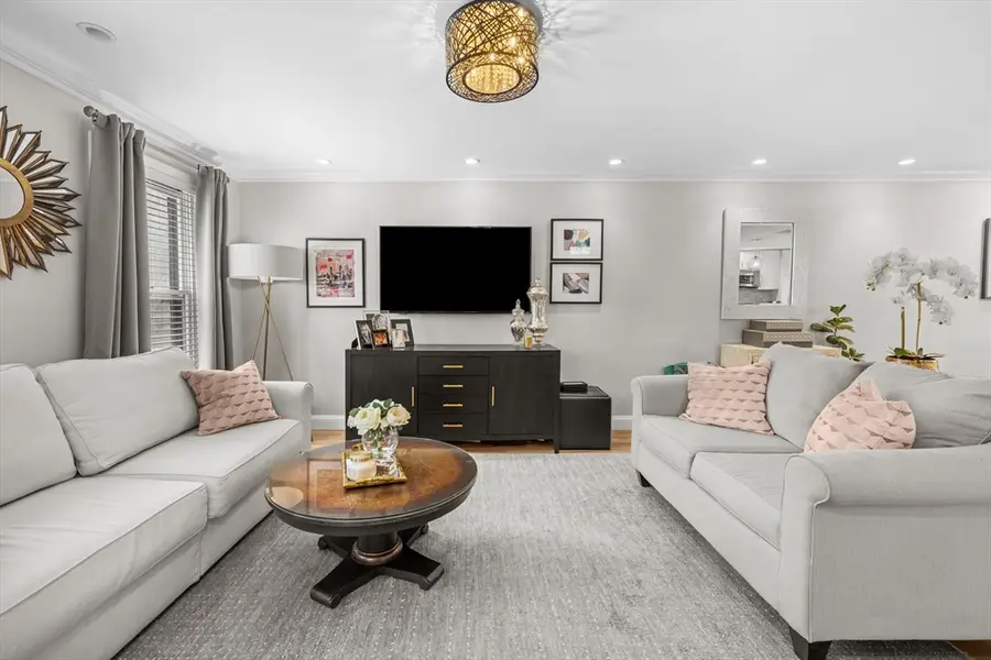 25 Phillips St #PH, Boston, MA 02114 - #3