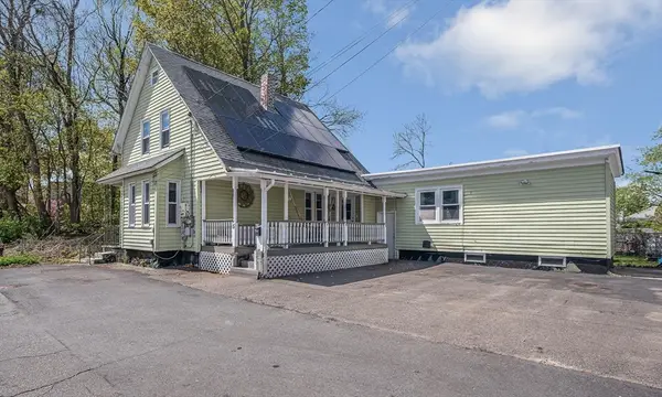 5 Ready Ave, Lowell, MA 01854