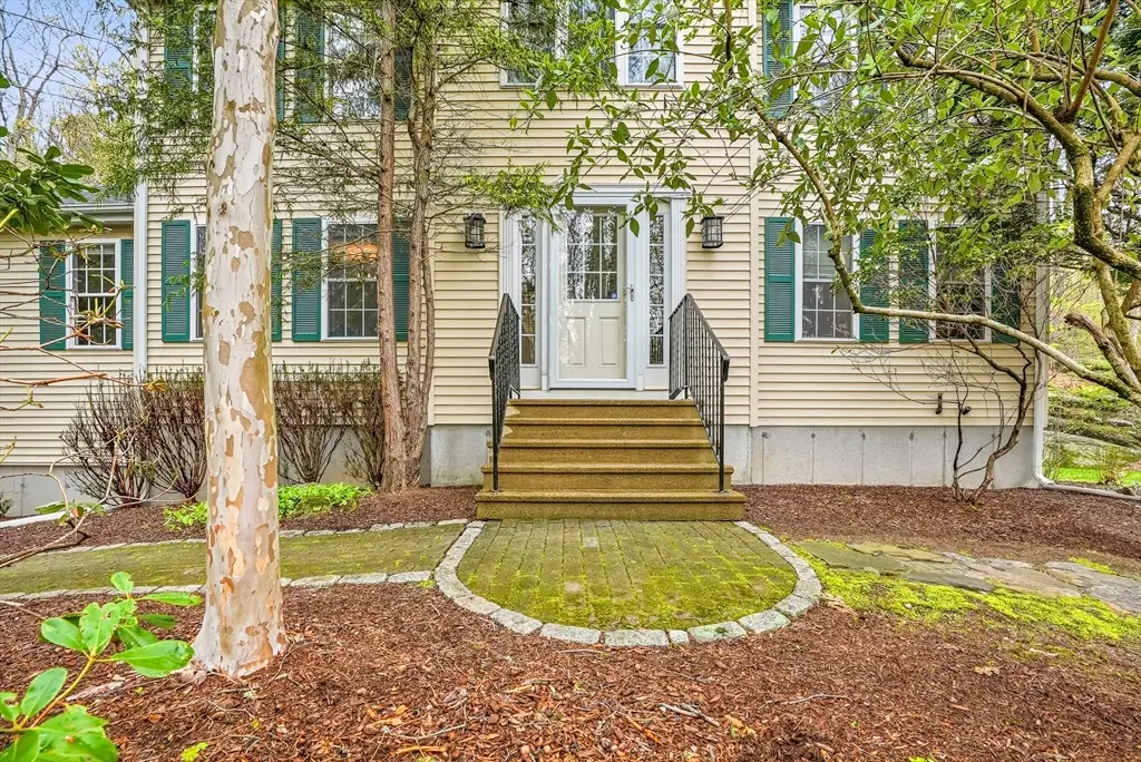 69 Warren St, Upton, MA 01568 - #1