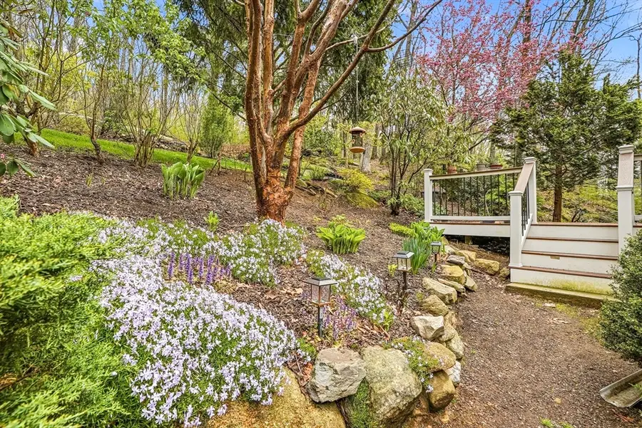 69 Warren St, Upton, MA 01568 - #2
