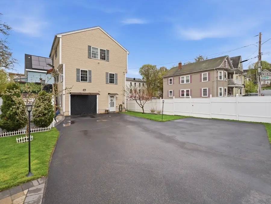 17 Thorndike St, Haverhill, MA 01832 - #2