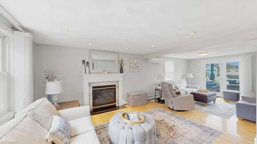 17 Lenox Ave, Saugus, MA 01906 - #3