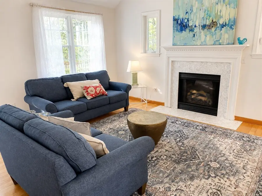34 Tenth St S, Edgartown, MA 02539 - #3