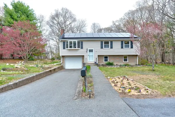 4 Park Dr, Holbrook, MA 02343