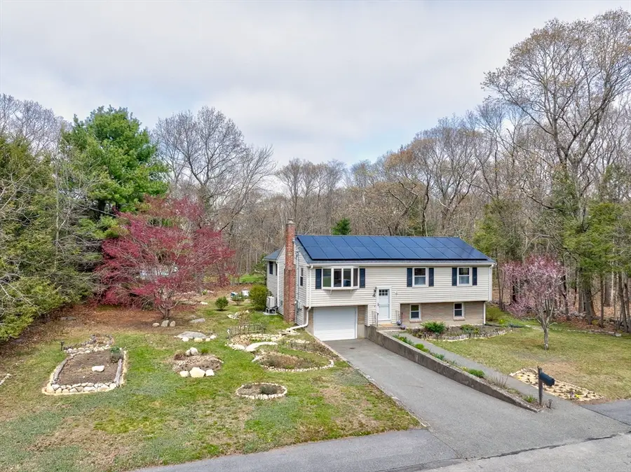 4 Park Dr, Holbrook, MA 02343 - #2