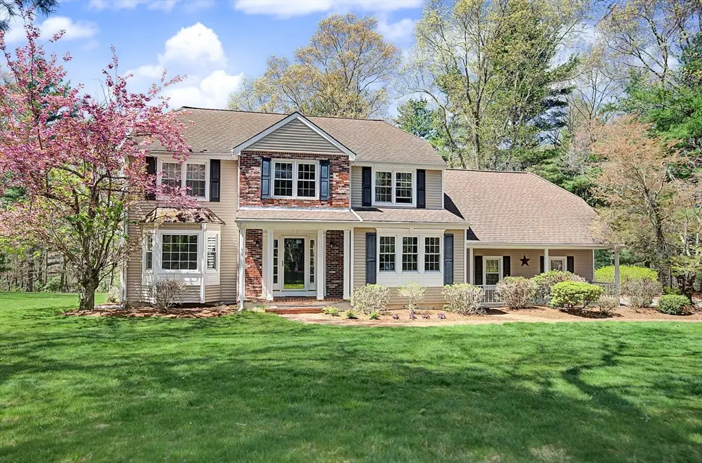 8 Pheasant Hill Rd, Hopkinton, MA 01748 - #1