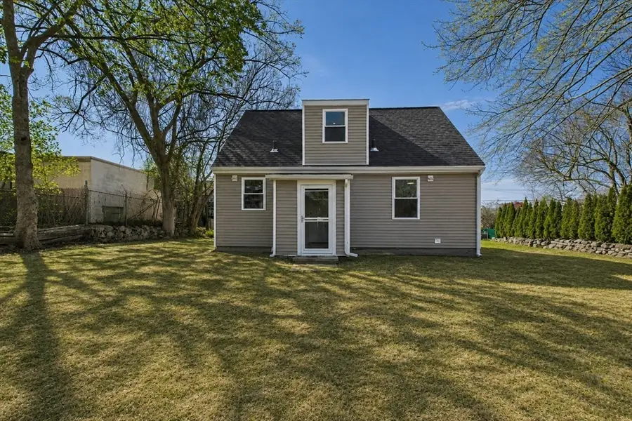 121 Durfee St, New Bedford, MA 02740 - #3