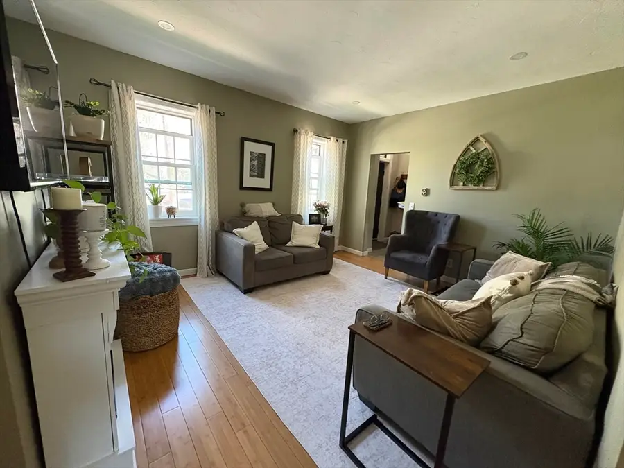6 Nelson St #6, Clinton, MA 01510 - #3
