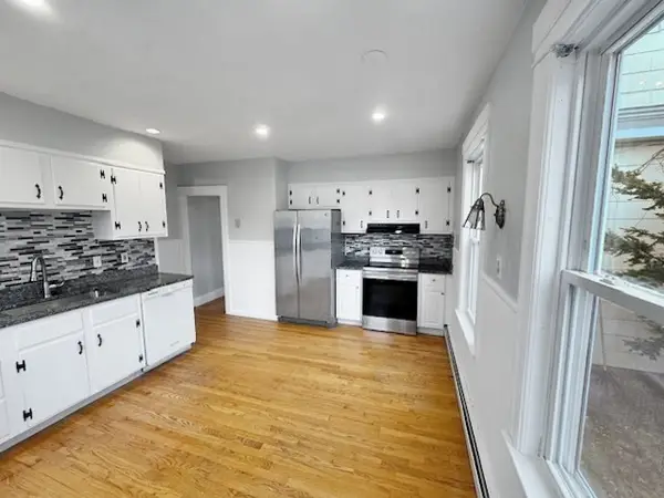 80 Delmont Ave, Worcester, MA 01604