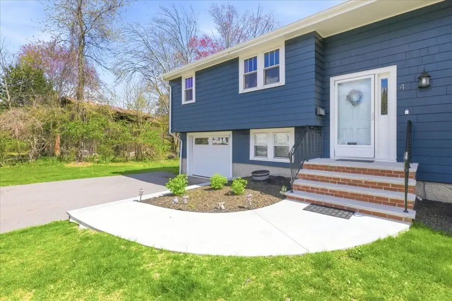 4 Flintlock Ln, Dedham, MA 02026 - #3