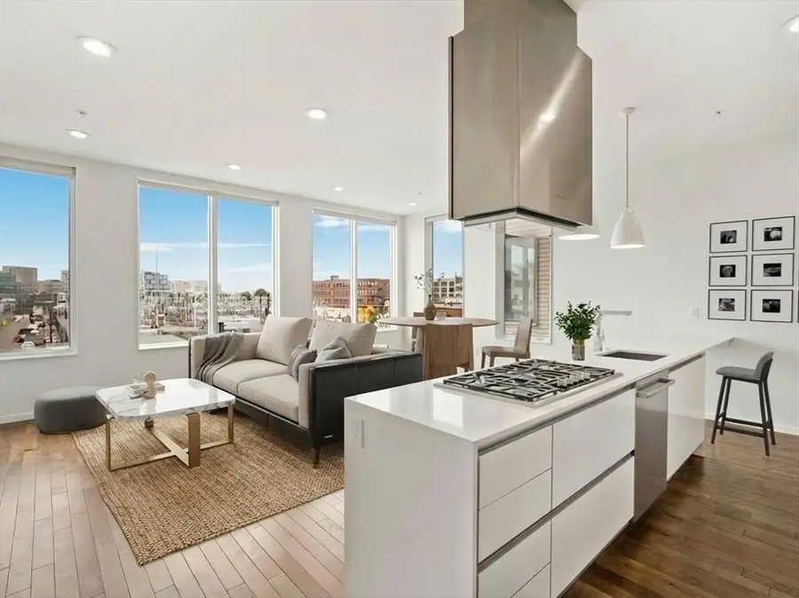 525 E 1st St #PH5, Boston, MA 02127 - #2