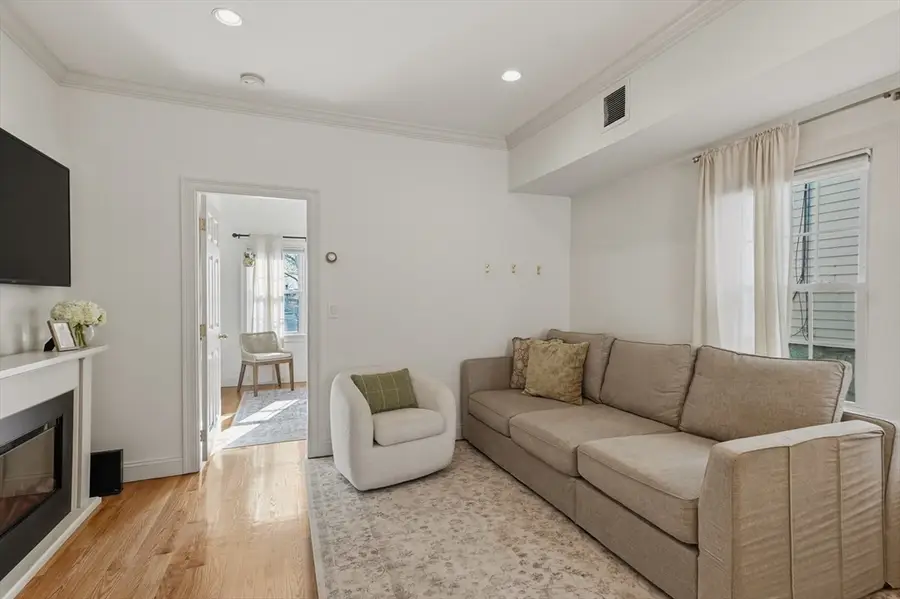 11 Columbia Rd #3, Wakefield, MA 01880 - #3