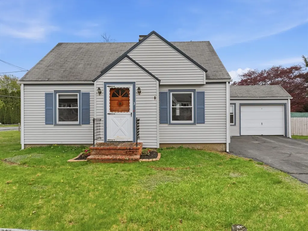 3 Inwood Rd, Auburn, MA 01501 - #1