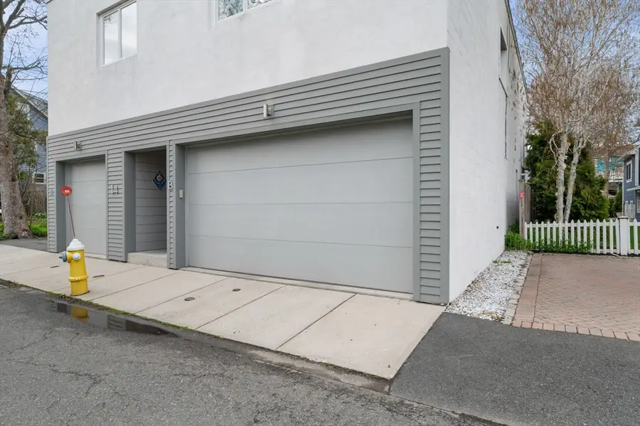 14 Central Street #B, Marblehead, MA 01945 - #2