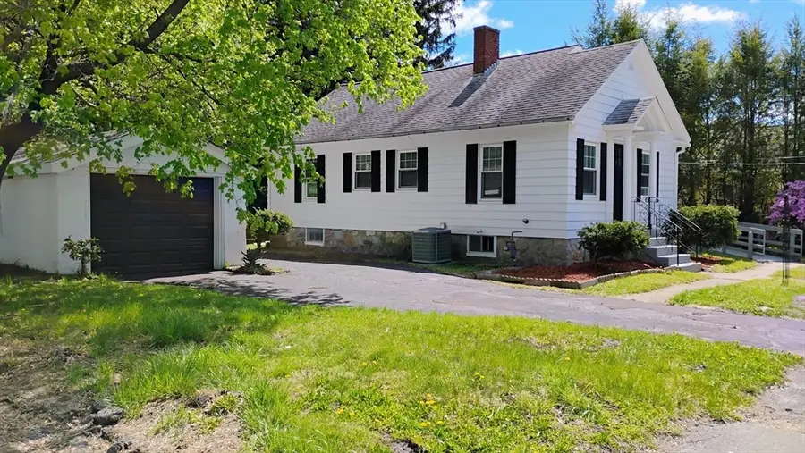 19 Healy Rd, Worcester, MA 01603 - #2
