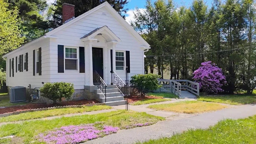 19 Healy Rd, Worcester, MA 01603 - #3