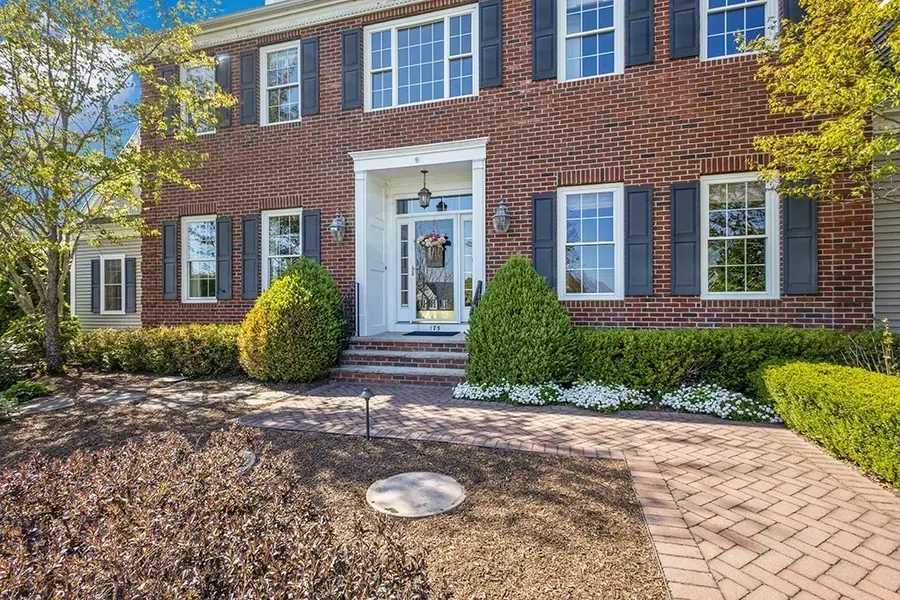 175 Pokanoket Path, Wrentham, MA 02093 - #2