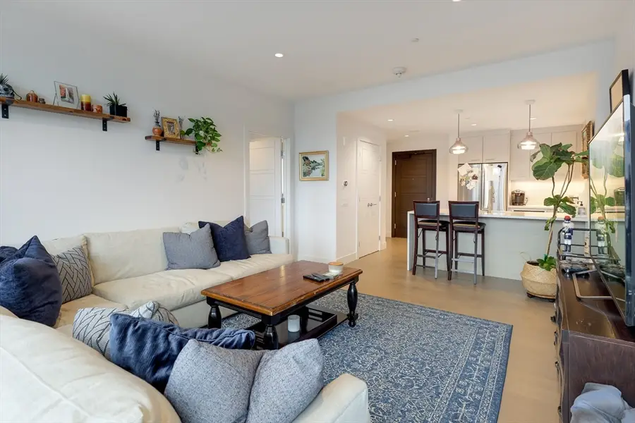 40 Traveler St #410, Boston, MA 02118 - #3