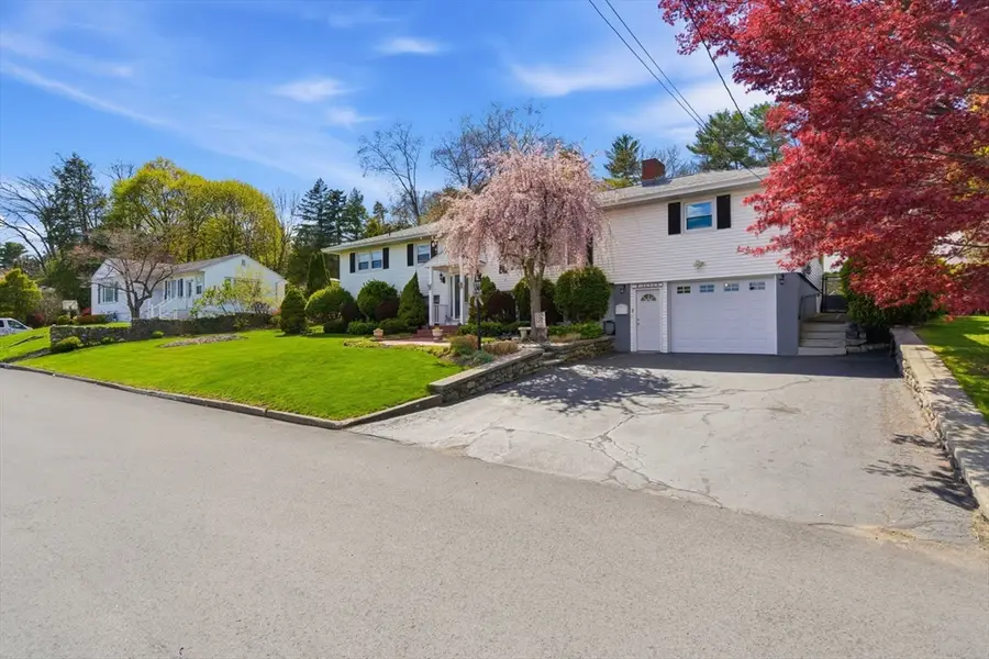 8 Agnes Ter, Methuen, MA 01844 - #3