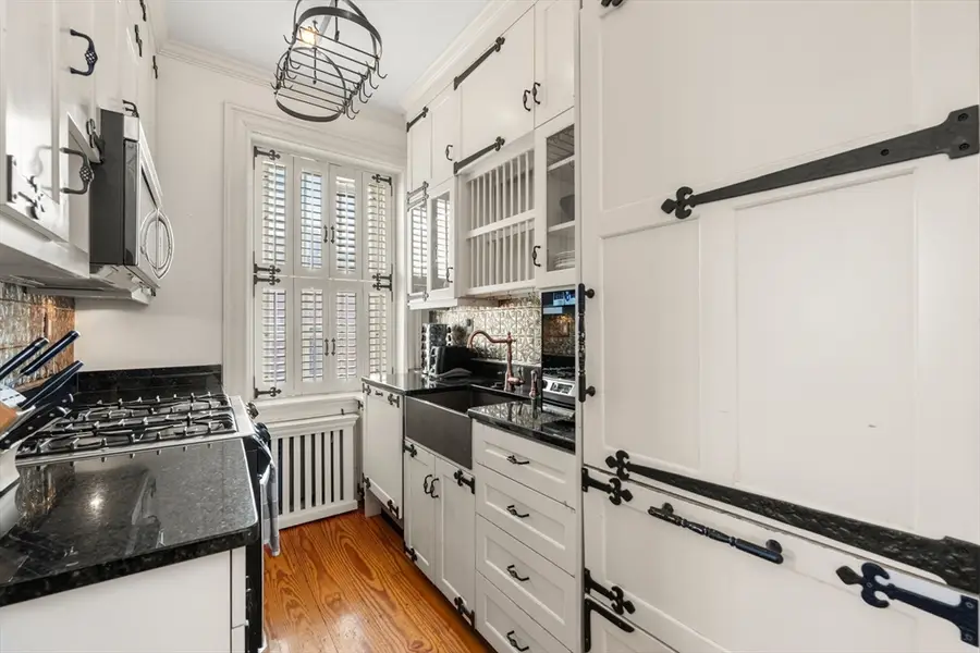 49 Grove St #Penthouse, Boston, MA 02114 - #3