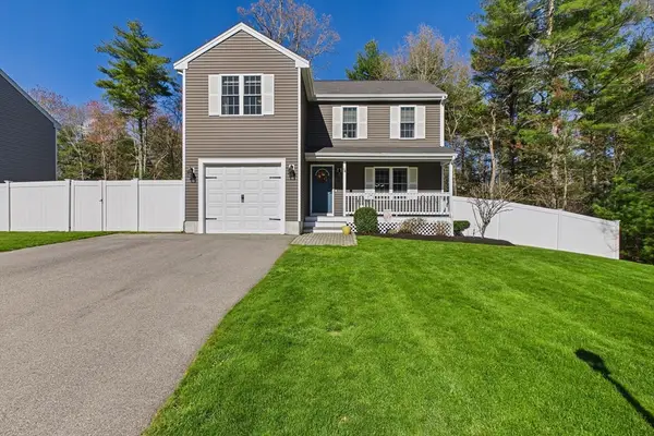 987 Dighton Woods Cir, Dighton, MA 02715