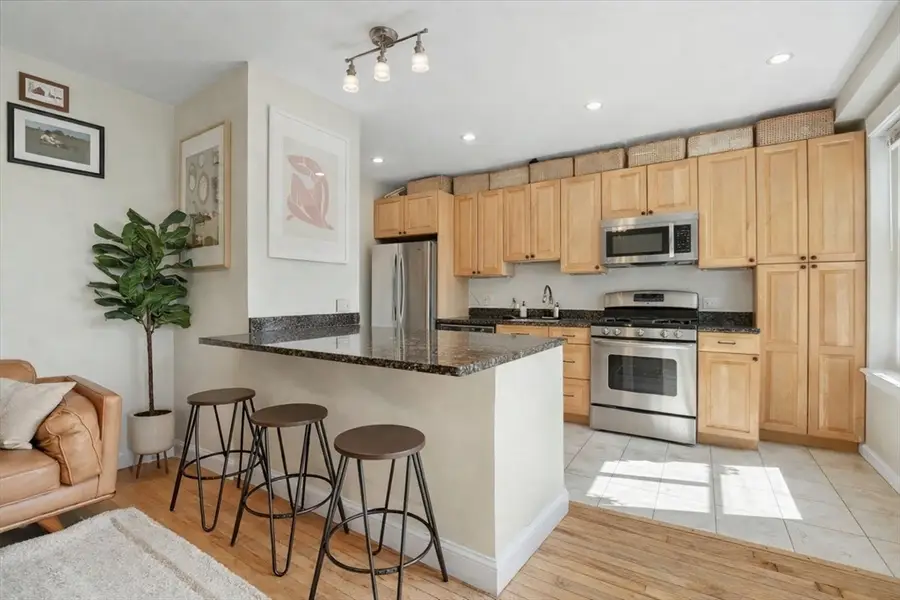 130 Myrtle St, Boston, MA 02114 - #2