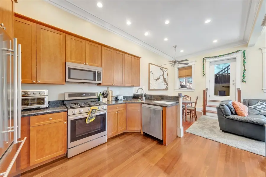 253 E St #1, Boston, MA 02127 - #2