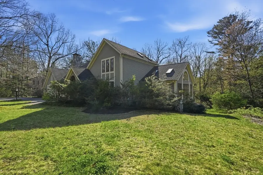 28 Trillium Way, Amherst, MA 01002 - #3