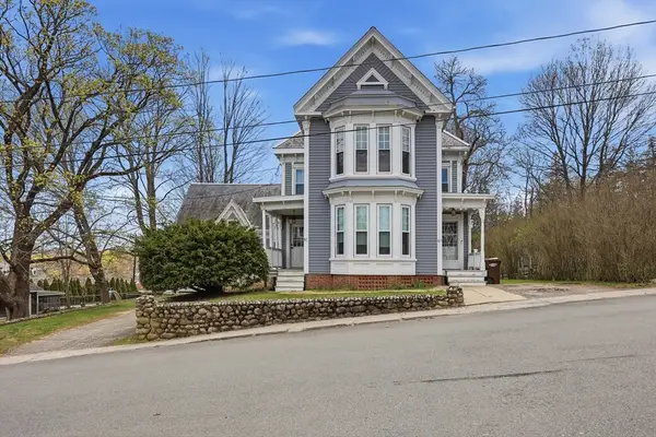 6 Wells Ave #D, Amesbury, MA 01913