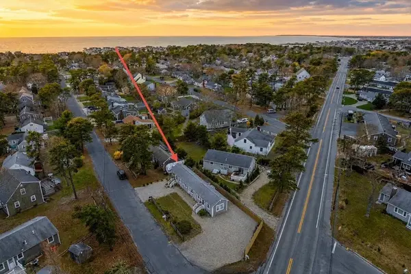 3-5 Susan Ruth Rd, Dennis, MA 02639