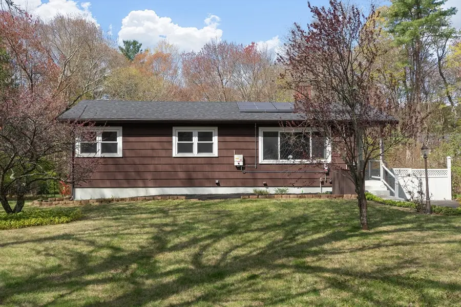 21 Warren Rd, Upton, MA 01568 - #3