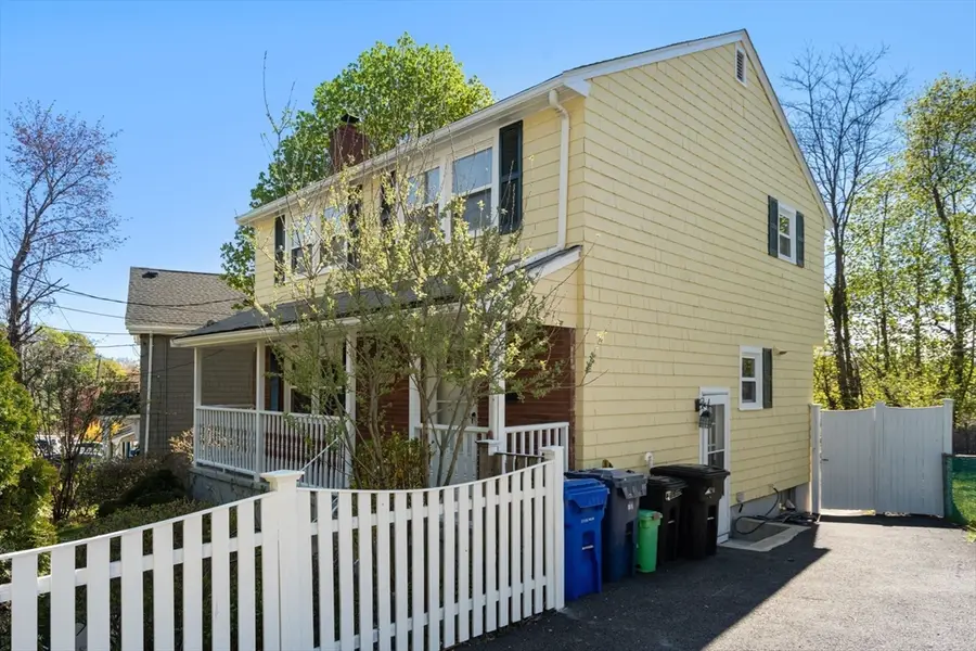 392 Poplar St, Boston, MA 02131 - #3