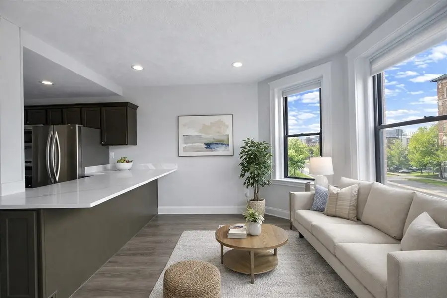 451 Park Dr #3A, Boston, MA 02215 - #2
